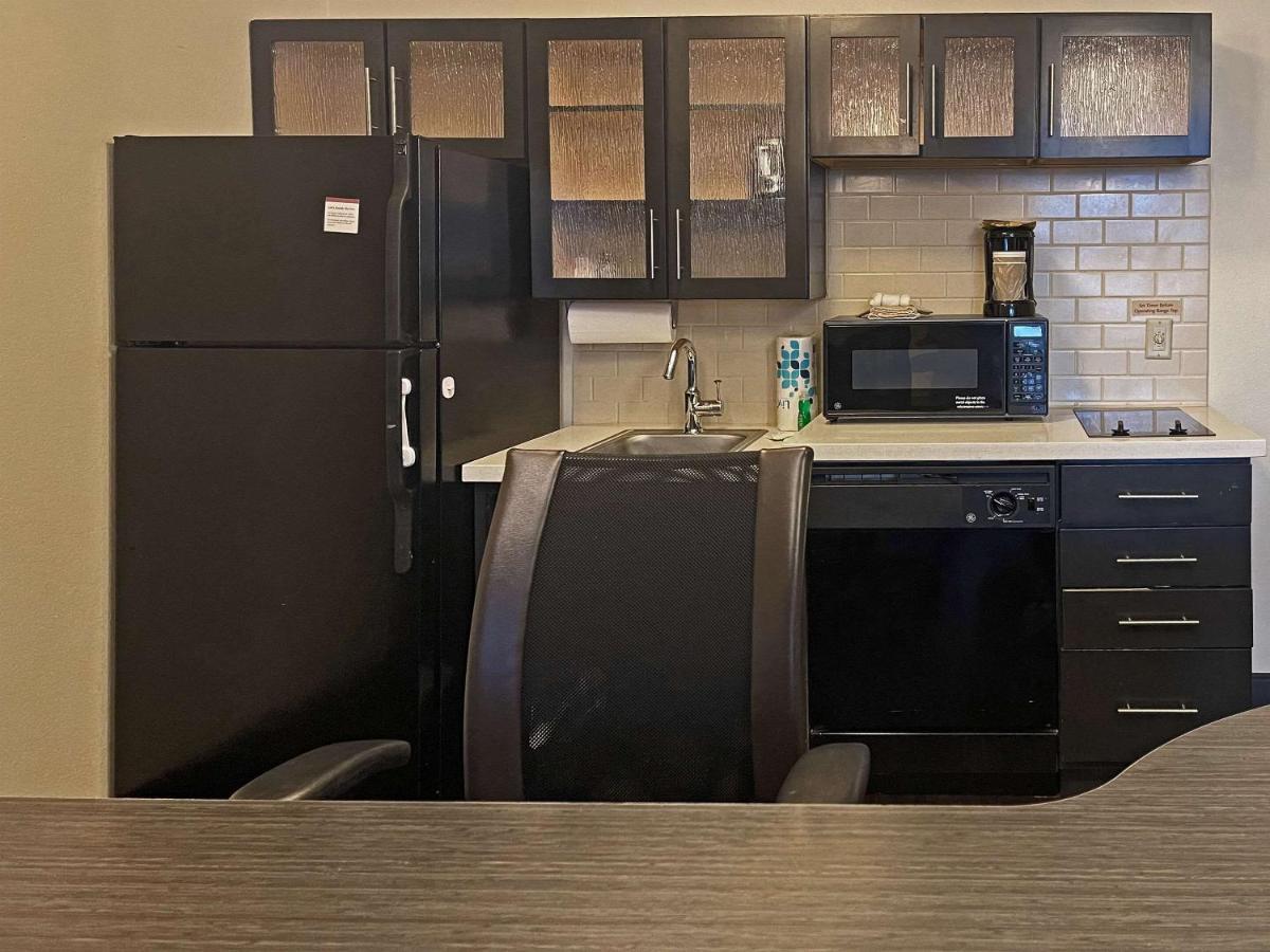Mainstay Suites- Kansas City Оверленд Парк Экстерьер фото